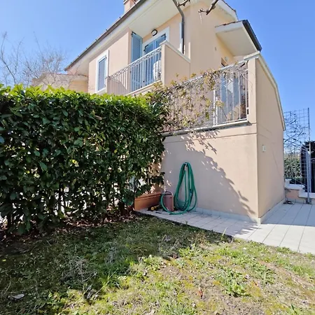 R12 Delizioso Con Giardino E Posto Апартаменты *