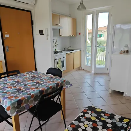 R12 Delizioso Con Giardino E Posto Марчелли