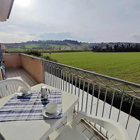R12 Delizioso Con Giardino E Posto Marcelli