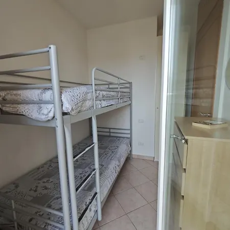 R12 Delizioso Con Giardino E Posto
