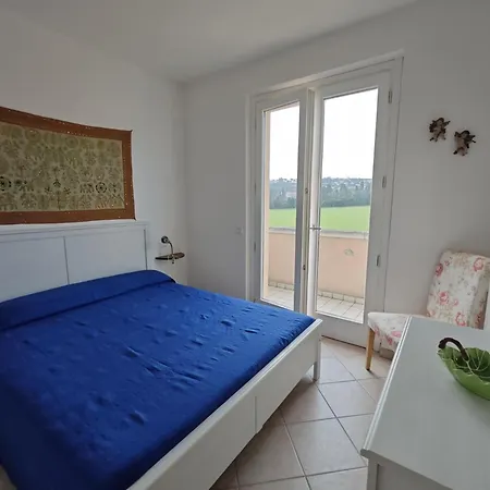 R12 Delizioso Con Giardino E Posto アパート